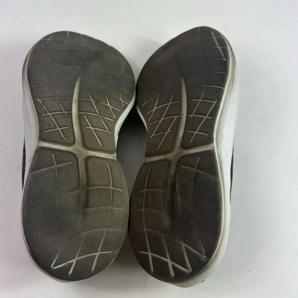OOFOS OOmg eeZee Midnight Camo Slip On Sneakers